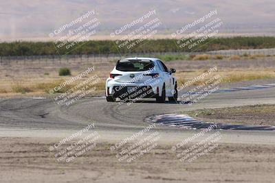 media/Oct-04-2025-OnGrid (Sat) [[44bd565ffa]]/Yellow Group/Grapevine/